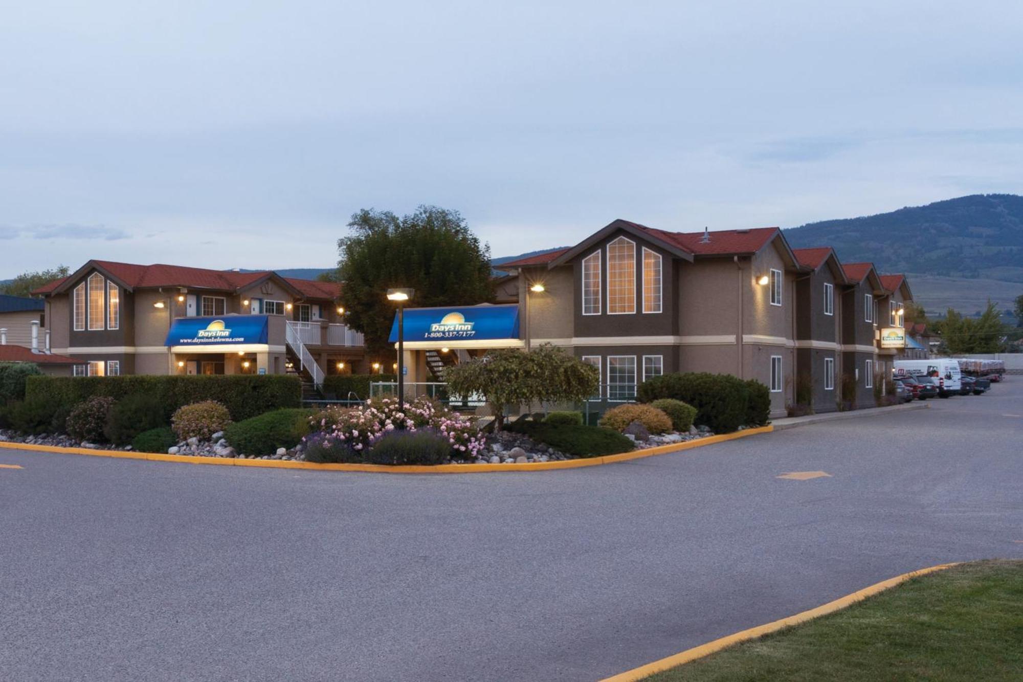 Days Inn By Wyndham Kelowna Zewnętrze zdjęcie